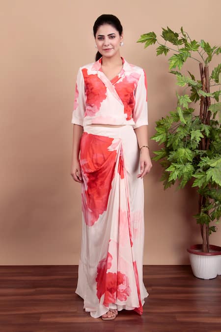 Nidhi Kejriwal_Pink Crepe Open Neck Floral Indo-western Drape Set _at_Aza_Fashions