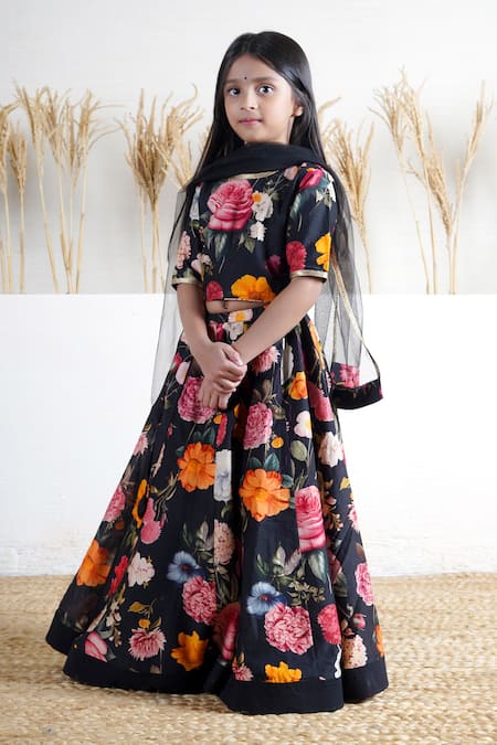 Mamma Plz Black Embroidery Floral Hand Block Print Lehenga Set 