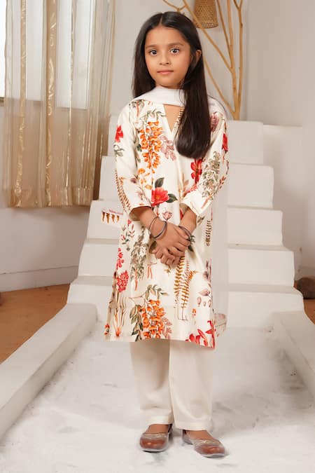 Mamma Plz_Ivory Chanderi, Cotton Floral Kurta Set _at_Aza_Fashions