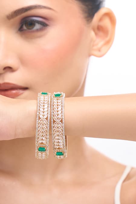 Buy_Nazaakat By Samara Singh_Gold Plated Imitation Diamonds And Green American Bangles Set 