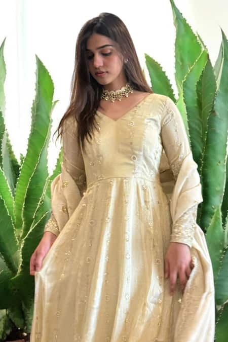 Label Lila Ivory Silk Embroidery V-neck Designer Anarkali Set Online at Aza Fashions Label Lila_Ivory Silk Embroidery V-neck Designer Anarkali Set _Online_at_Aza_Fashions