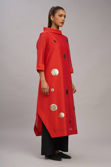 Buy_Taika By Poonam Bhagat_Red Chanderi, Cotton, Silk Sequins Mandarin Collar Gold Tunic Set _Online_at_Aza_Fashions