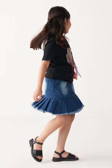 Three_Black Cotton Applique Floral T-shirt _Online_at_Aza_Fashions