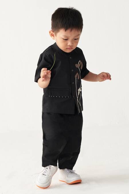 Three Black Poplin Applique Poppy Shirt Online at Aza Fashions Three_Black Poplin Applique Poppy Shirt _Online_at_Aza_Fashions