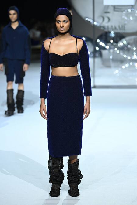 Somya Goyal_Black Viscose, Polyester, Spandex Sweetheart Neck Lumen Bustier _Online_at_Aza_Fashions