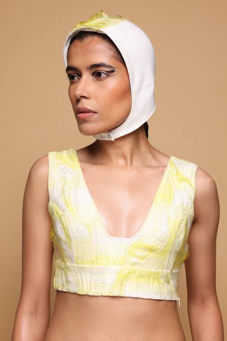 Somya Goyal_White Viscose, Polyester, Spandex V-neck Wave Bustier _at_Aza_Fashions
