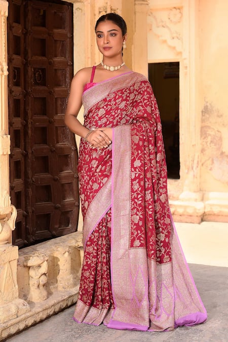 Naaritva India Maroon Crepe, Chiffon, Silk Zari Hand Woven Banarasi Saree With Running Blouse 