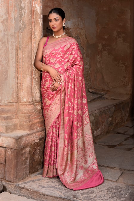 Buy_Naaritva India_Pink Crepe, Chiffon, Silk Hand Woven Hot Banarasi Saree With Running Blouse 