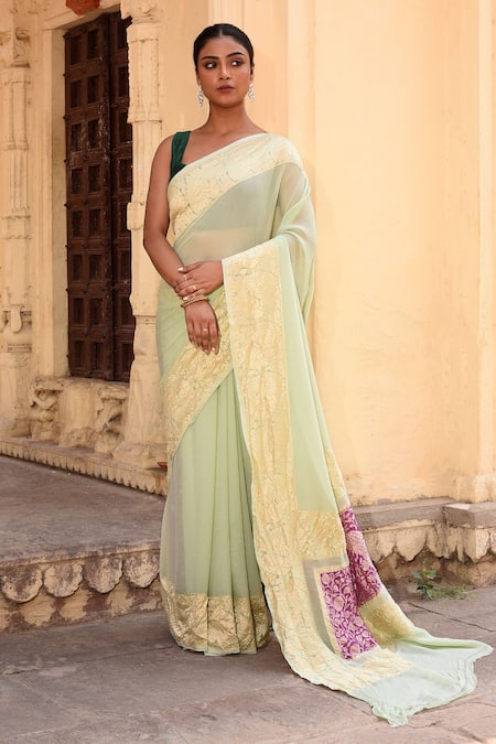 Naaritva India Green Crepe Zari Pastel Pista Hand Woven Banarasi Saree With Running Blouse 