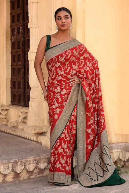 Buy Naaritva India Red Crepe, Chiffon, Silk Zari Hand Woven Banarasi Saree With Running Blouse Online at Aza Fashions Buy_Naaritva India_Red Crepe, Chiffon, Silk Zari Hand Woven Banarasi Saree With Running Blouse_Online_at_Aza_Fashions