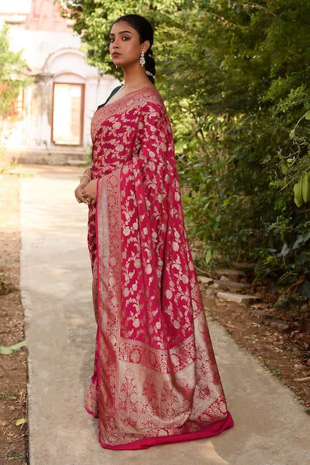 Buy_Naaritva India_Pink Crepe, Chiffon Zari Hand Woven Banarasi Hot Saree With Running Blouse _Online_at_Aza_Fashions