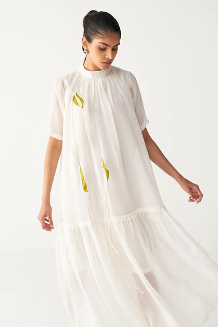 Buy_Three_Ivory Organza Fabric Flowers Round Neck Sheer Frill Dress With Slip 