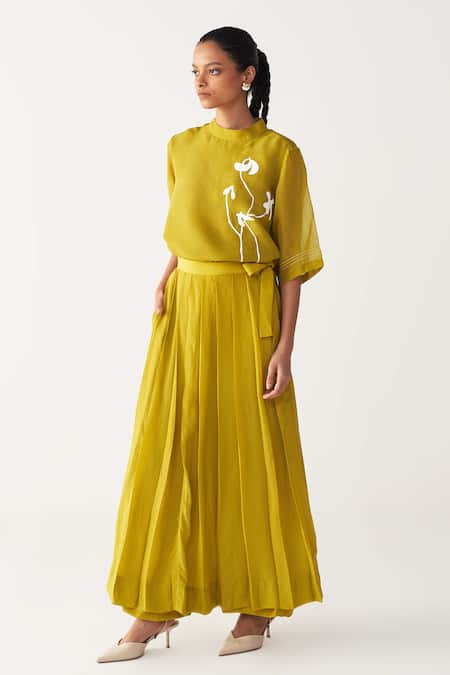 Three Green Organza Embroidery Round Neck Lime Poppy Print Top Online at Aza Fashions Three_Green Organza Embroidery Round Neck Lime Poppy Print Top _Online_at_Aza_Fashions