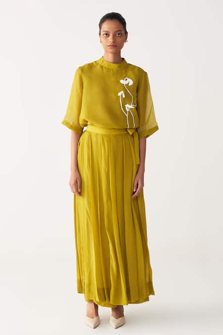 Shop Three Green Organza Embroidery Round Neck Lime Poppy Print Top Online at Aza Fashions Shop_Three_Green Organza Embroidery Round Neck Lime Poppy Print Top _Online_at_Aza_Fashions