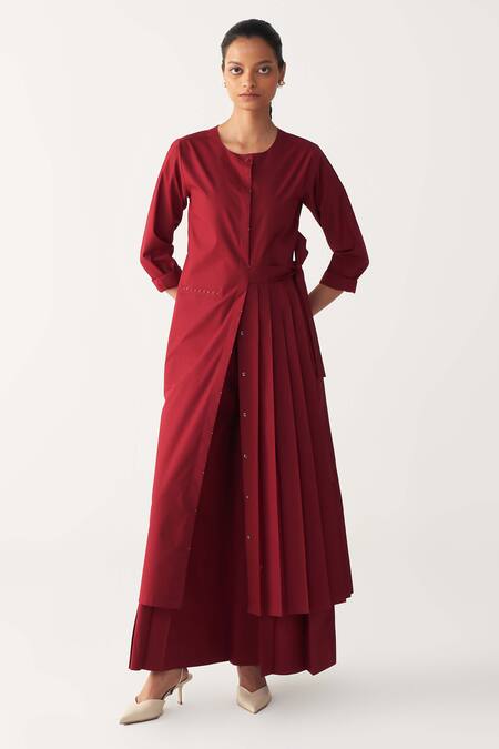 Buy Three Red Poplin Round Neck Madder Front Pleat Jacket Tunic Online at Aza Fashions Buy_Three_Red Poplin Round Neck Madder Front Pleat Jacket Tunic _Online_at_Aza_Fashions