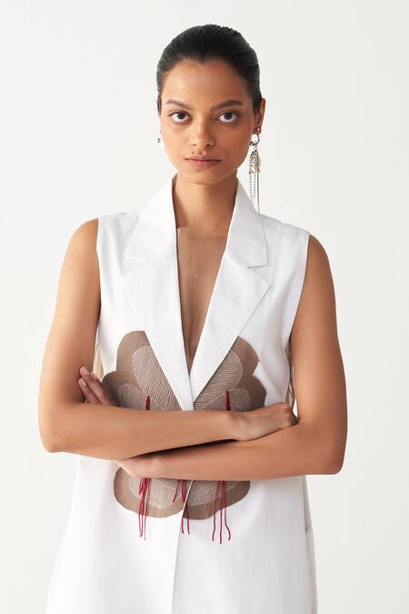 Three_White Poplin Embroidery V-neck Floral Patch Fringe Waistcoat _at_Aza_Fashions