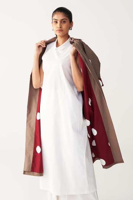 Shop Three Brown Poplin Applique Collared Floral Patch Jacket Online at Aza Fashions Shop_Three_Brown Poplin Applique Collared Floral Patch Jacket _Online_at_Aza_Fashions