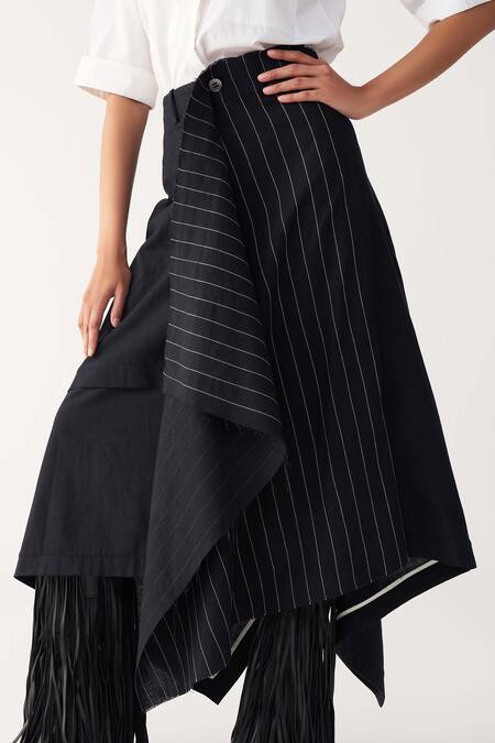 Buy_Three_Black Handloom Cotton Embroidery Handkerchief Skirt 