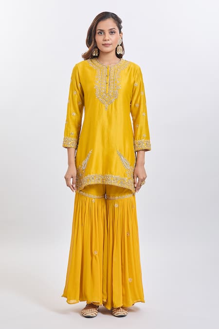 Sheetal Batra Mustard Silk, Cotton Embroidery Round Neck Light Yellow Shamshul Kurta Set Online at Aza Fashions Sheetal Batra_Mustard Silk, Cotton Embroidery Round Neck Light Yellow Shamshul Kurta Set _Online_at_Aza_Fashions
