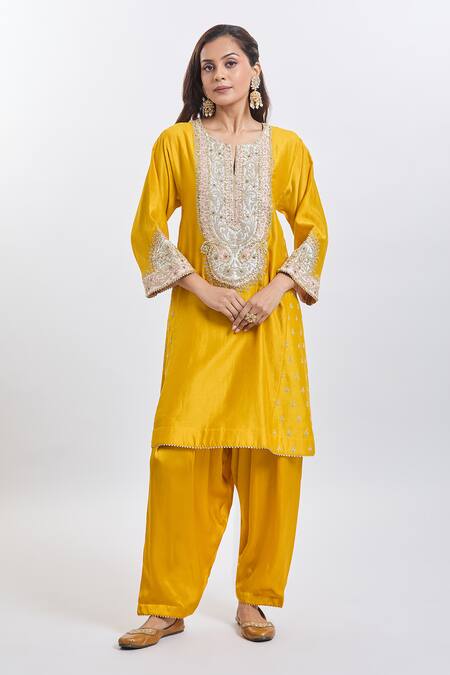 Sheetal Batra_Mustard Sequins, Embroidery Split V-neck Yellow Shamshul Kurta And Salwar Set _at_Aza_Fashions