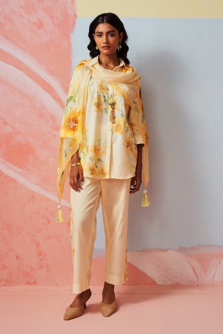 Shop Rainas Yellow Cotton, Linen Pearls Round Neck Sunlight Blossom Set at Aza Fashions Shop_Rainas_Yellow Cotton, Linen Pearls Round Neck Sunlight Blossom Set _at_Aza_Fashions