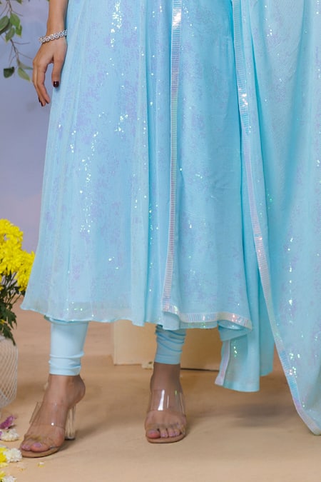 Buy_Label Priyanka Kar_Blue Georgette Sequins Round Neck Ice Embroidered Kurta Set _Online_at_Aza_Fashions