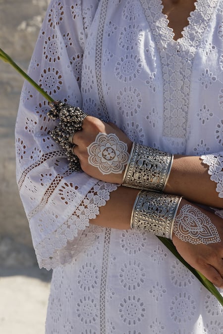 Shop_Karaj Jaipur_White Cotton Lace V-neck Work Kurta Set _Online_at_Aza_Fashions