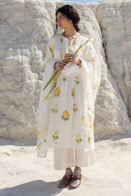 KARAJ JAIPUR Hand Painted White Kurta Set 