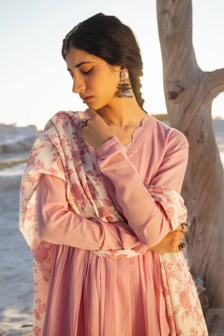 Karaj Jaipur Pink Cotton, Kota Doria Mirrors Split V-neck Onion Work Anarkali Set at Aza Fashions Karaj Jaipur_Pink Cotton, Kota Doria Mirrors Split V-neck Onion Work Anarkali Set _at_Aza_Fashions