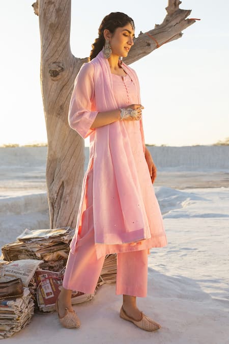 Shop Karaj Jaipur Pink Kota Doria, Cotton Sequins Round Neck Rose Work Kurta Set Online at Aza Fashions Shop_Karaj Jaipur_Pink Kota Doria, Cotton Sequins Round Neck Rose Work Kurta Set _Online_at_Aza_Fashions