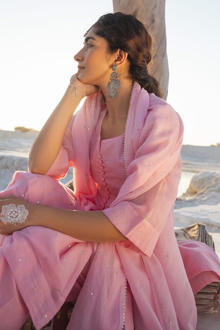 Buy Karaj Jaipur Pink Kota Doria, Cotton Sequins Round Neck Rose Work Kurta Set Buy_Karaj Jaipur_Pink Kota Doria, Cotton Sequins Round Neck Rose Work Kurta Set
