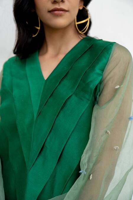 Shop Chambray & CO. Green Chanderi Silk, Organza Embroidery V-neck Hand Skirt Set Shop_Chambray & CO._Green Chanderi Silk, Organza Embroidery V-neck Hand Skirt Set