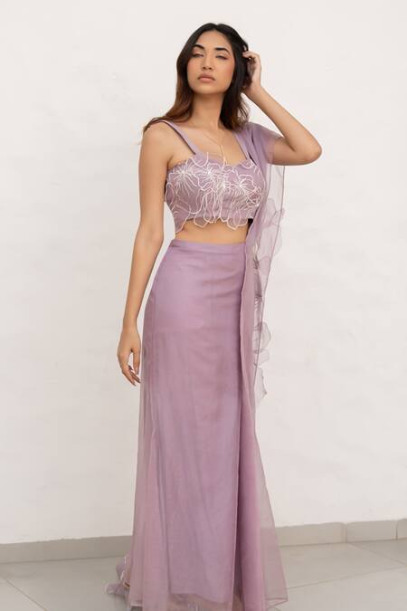 Chambray & CO. Lilac Organza, Cotton, Silk Embroidery Sweetheart Neck Hand Pre-draped Saree Online at Aza Fashions Chambray & CO._Lilac Organza, Cotton, Silk Embroidery Sweetheart Neck Hand Pre-draped Saree _Online_at_Aza_Fashions