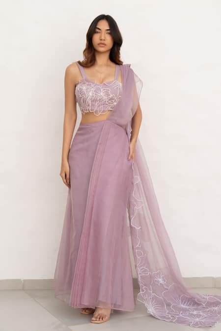 Chambray & CO. Lilac Organza, Cotton, Silk Embroidery Sweetheart Neck Hand Pre-draped Saree at Aza Fashions Chambray & CO._Lilac Organza, Cotton, Silk Embroidery Sweetheart Neck Hand Pre-draped Saree _at_Aza_Fashions