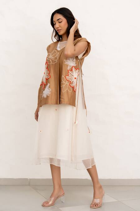 Chambray & CO. White Chanderi Silk, Cotton, Organza Embroidery Round Ivory And Brown Dress Set Online at Aza Fashions Chambray & CO._White Chanderi Silk, Cotton, Organza Embroidery Round Ivory And Brown Dress Set _Online_at_Aza_Fashions