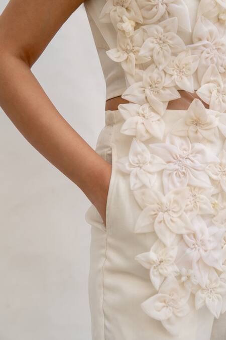 Chambray & CO. Ivory Silk, Tulle, Linen Fabric Flowers High Neck Handmade Pant Set at Aza Fashions Chambray & CO._Ivory Silk, Tulle, Linen Fabric Flowers High Neck Handmade Pant Set _at_Aza_Fashions