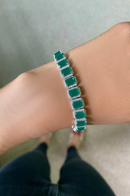 PRERTO_Emerald Green Diamonds, Crystals Mahe Square Necklace Set_Online_at_Aza_Fashions