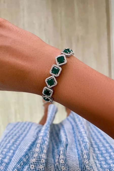 PRERTO_Emerald Green Diamonds, Gemstones Noelle Infinity Necklace Set_Online_at_Aza_Fashions