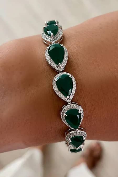 PRERTO_Emerald Green Stone Infinity Necklace Set _Online_at_Aza_Fashions