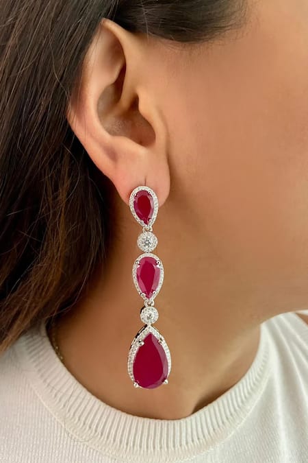 Shop PRERTO Red Stones Sirsa Ruby Diamond Infinity Necklace Set at Aza Fashions Shop_PRERTO_Red Stones Sirsa Ruby Diamond Infinity Necklace Set _at_Aza_Fashions