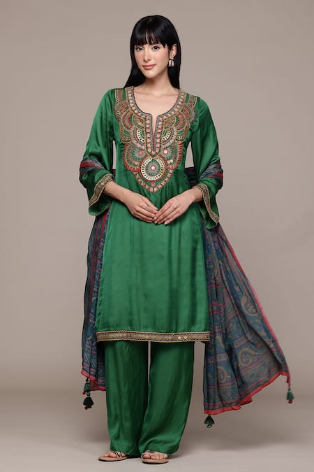 Buy_Ritu Kumar_Emerald Green Viscose Embroidery Round Neck Yale Kurta Pant Set With Dupatta 