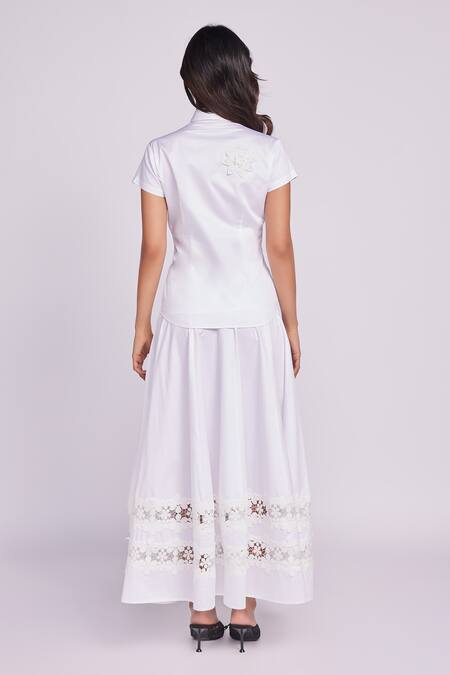 Shop Dev And Viv White Cotton Embroidery Skirt at Aza Fashions Shop_Dev And Viv_White Cotton Embroidery Skirt _at_Aza_Fashions
