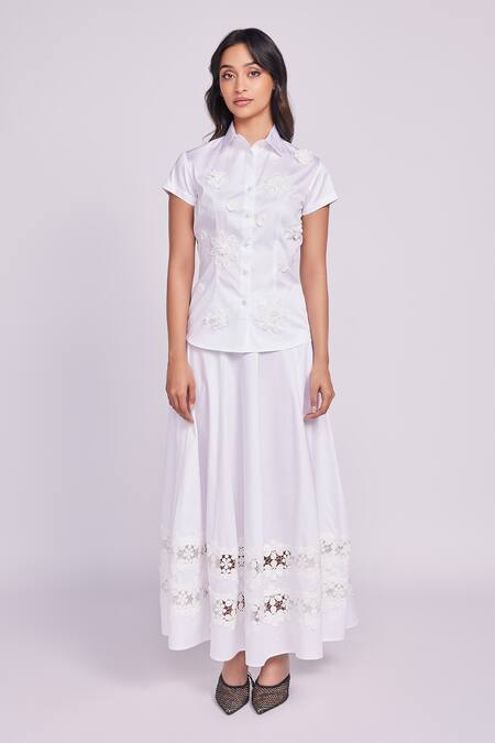 Dev And Viv White Cotton Embroidery Skirt Online at Aza Fashions Dev And Viv_White Cotton Embroidery Skirt _Online_at_Aza_Fashions