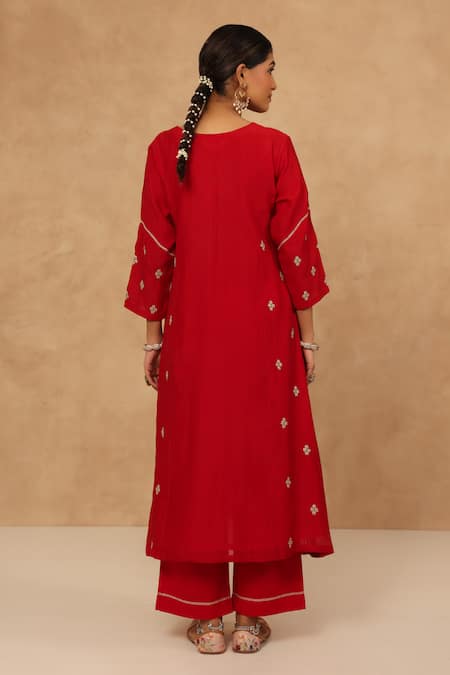 Shop Charu Makkar Red Chanderi, Cotton Embroidery V-neck Kurta And Pant Set at Aza Fashions Shop_Charu Makkar_Red Chanderi, Cotton Embroidery V-neck Kurta And Pant Set _at_Aza_Fashions