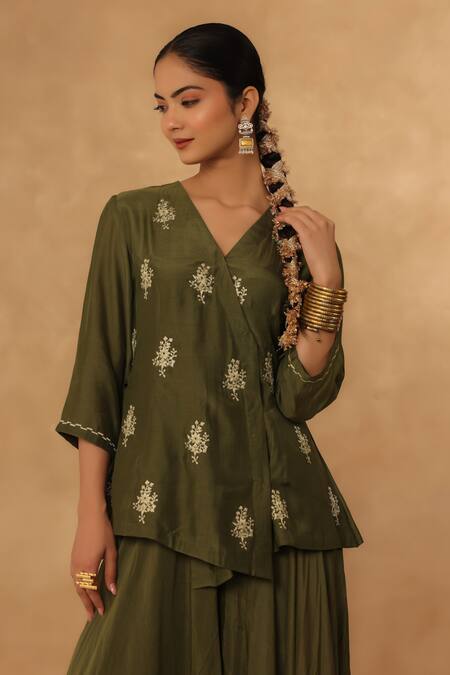 Shop_Charu Makkar_Olive Green Muslin Embroidery V-neck Kurta And Flared Pant Set 
