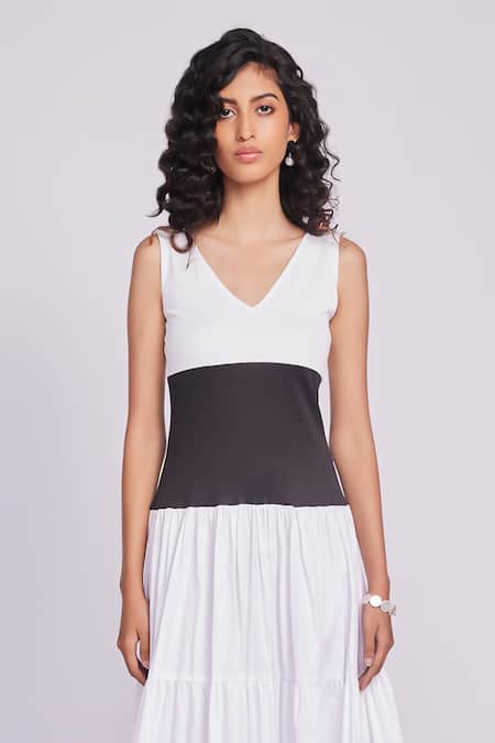 Buy Dev And Viv White Cotton V-neck Black And Designer Dress Online at Aza Fashions Buy_Dev And Viv_White Cotton V-neck Black And Designer Dress _Online_at_Aza_Fashions