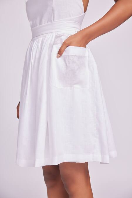 Buy Dev And Viv White Cotton Round Neck A-line Dress Online at Aza Fashions Buy_Dev And Viv_White Cotton Round Neck A-line Dress _Online_at_Aza_Fashions