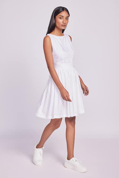 Dev And Viv White Cotton Round Neck A-line Dress 