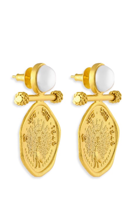 Buy_Mnsh_Gold Plated Pearls Kamal Earring _Online_at_Aza_Fashions