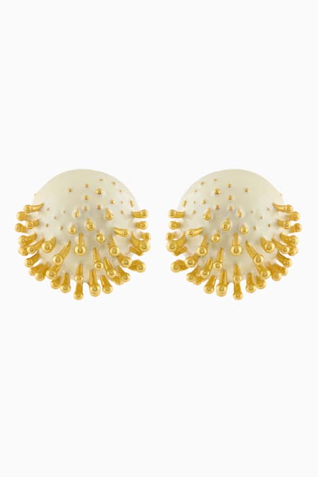 Mnsh Vine Round Studs 